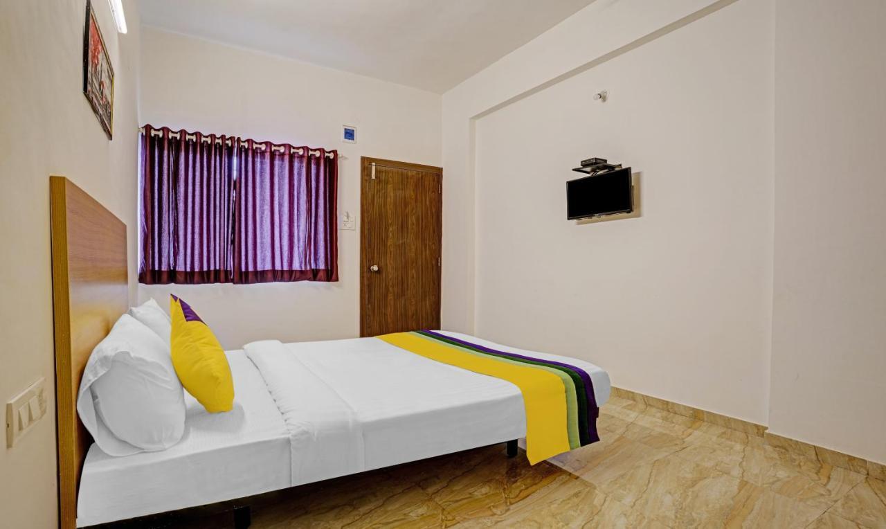 Itsy Hotels Flowers Park Nashik Esterno foto