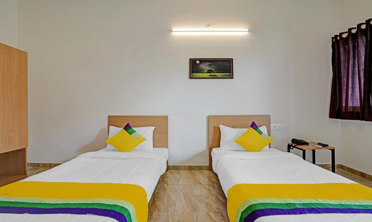 Itsy Hotels Flowers Park Nashik Esterno foto