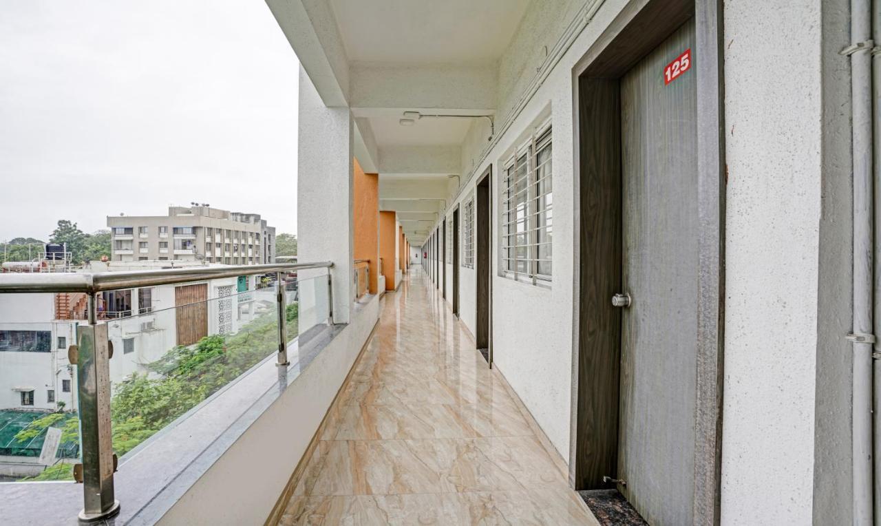 Itsy Hotels Flowers Park Nashik Esterno foto